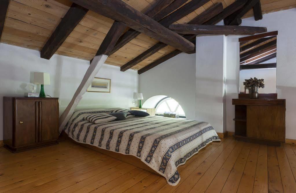 Apartment To Spitaki
